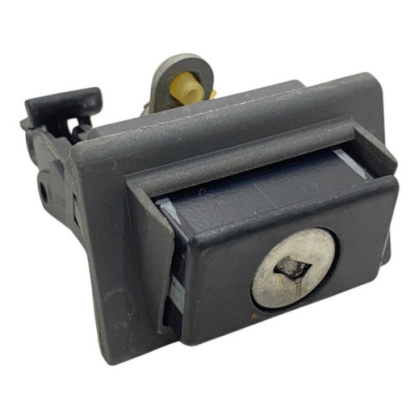 Botão Cilindro Tampa Traseira Omega 92/97 Original C/detalhe