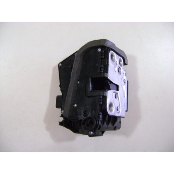 Fechadura Elétrica Da Porta Traseira Direita Cobalt Seminova