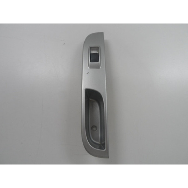 Puxador Botão Do Vidro Traseiro Direito Triton / Dakar 08/15