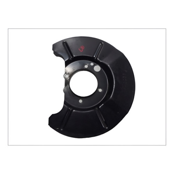 Espelho Defletor Da Roda Dianteira Direita Tracker 2001-2008 Preto